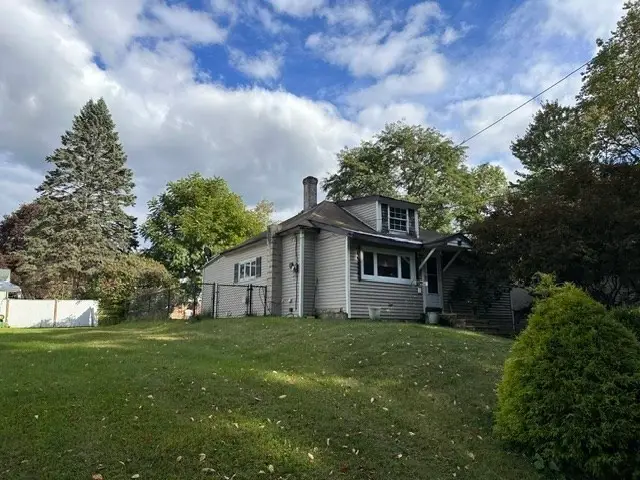 40 Williams Ave, Athol, MA 01331 - #2