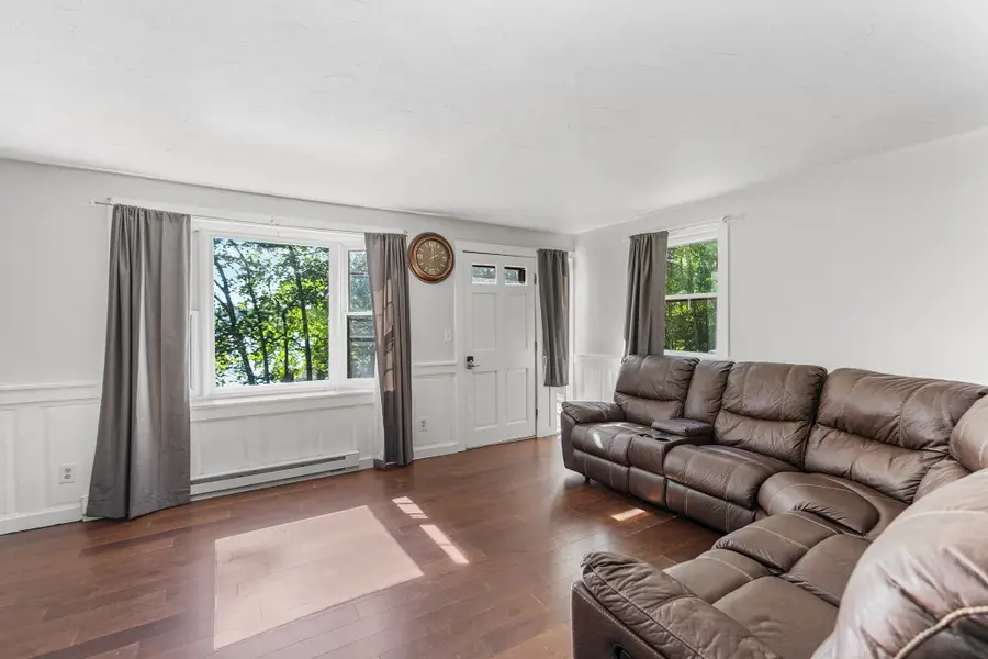 46 Davis Rd #B, Millbury, MA 01527 - #3