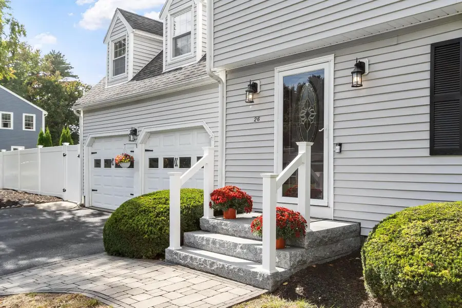 26 Lee St, Lancaster, MA 01523 - #2