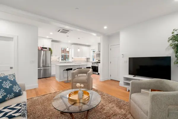 8 Brookside Ave #1, Boston, MA 02130