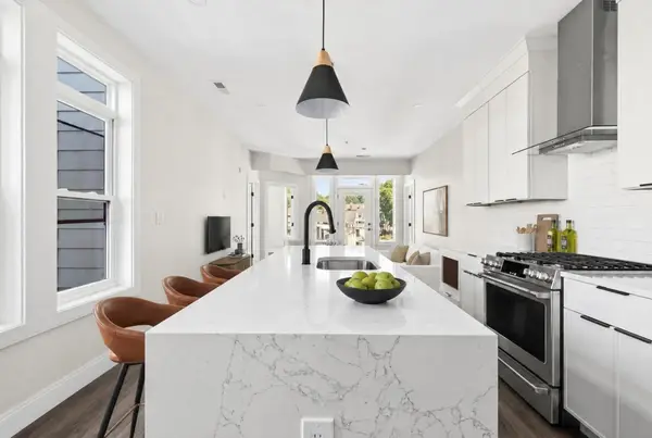2 Weld Hill Street #202, Boston, MA 02130