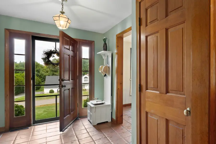 9 Labrie Lane, Holyoke, MA 01040 - #3