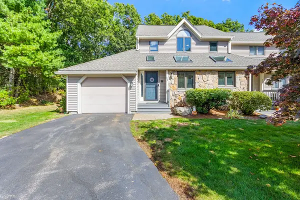 11 Magnolia Dr #11, Franklin, MA 02038