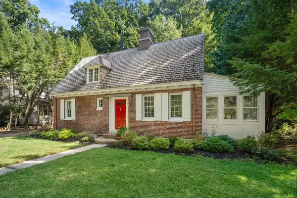 43 Woodlawn Ave, Northampton, MA 01060