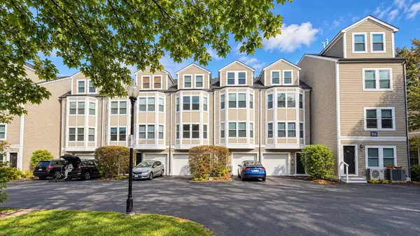 310-324 Rindge Ave #316-6, Cambridge, MA 02140