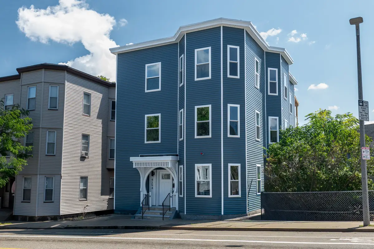 4294 Washington St, Boston, MA 02131 - #1