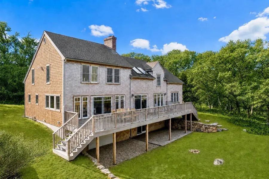 8 Jeffers Way, Aquinnah, MA 02535 - #2