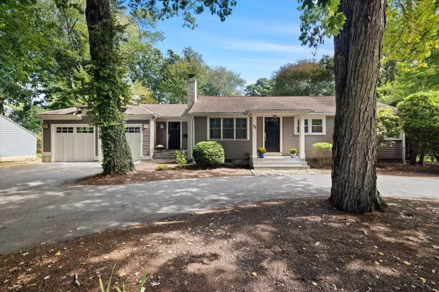 38 Hunnewell St, Needham, MA 02494 - #2