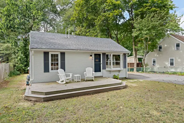 45 Coleman St, Abington, MA 02351