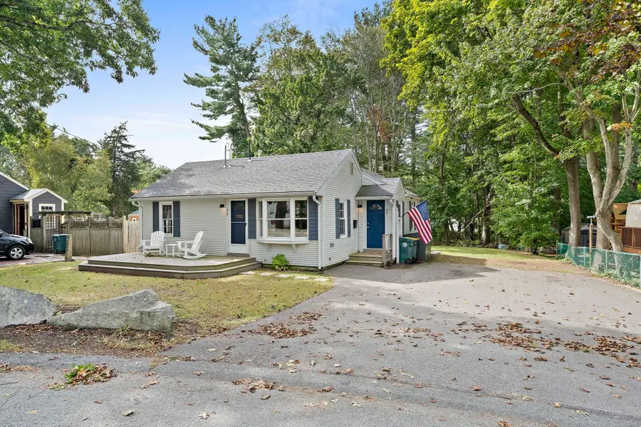 45 Coleman St, Abington, MA 02351 - #3