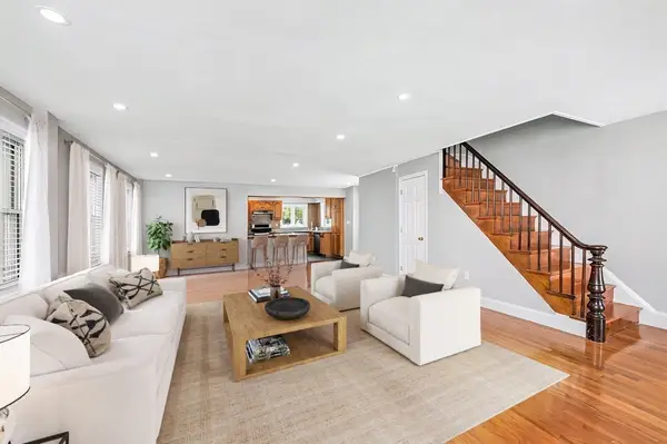 19 Richmond St, Boston, MA 02124
