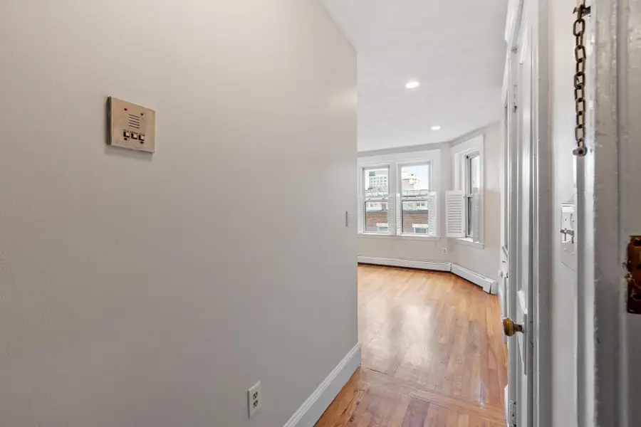 451 Park Dr #4D, Boston, MA 02215 - #3