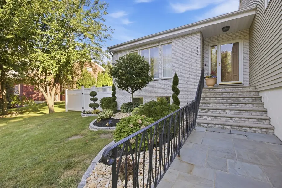 117 Dayton St, Danvers, MA 01923 - #2