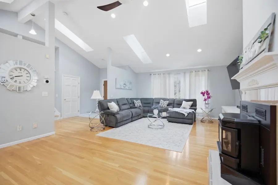 117 Dayton St, Danvers, MA 01923 - #3
