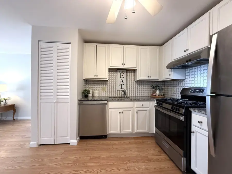 8 Kenmar Dr #64, Billerica, MA 01821 - #2