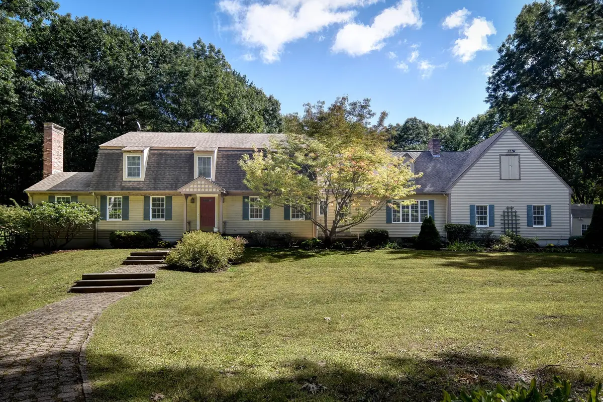 46 Donnelly Dr, Dover, MA 02030 - #1