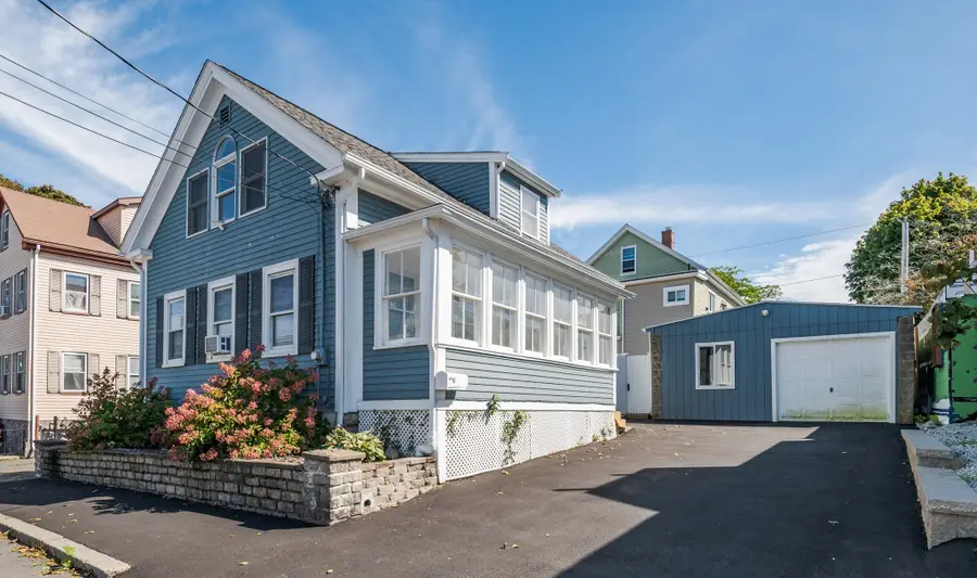 16 Albion St, Salem, MA 01970 - #2