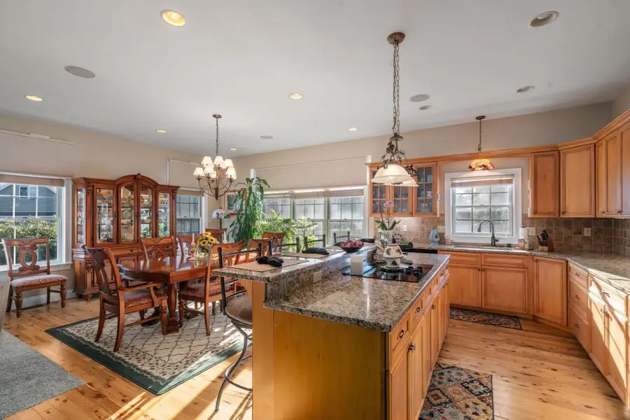 90 Beach Rd, Salisbury, MA 01952 - #2