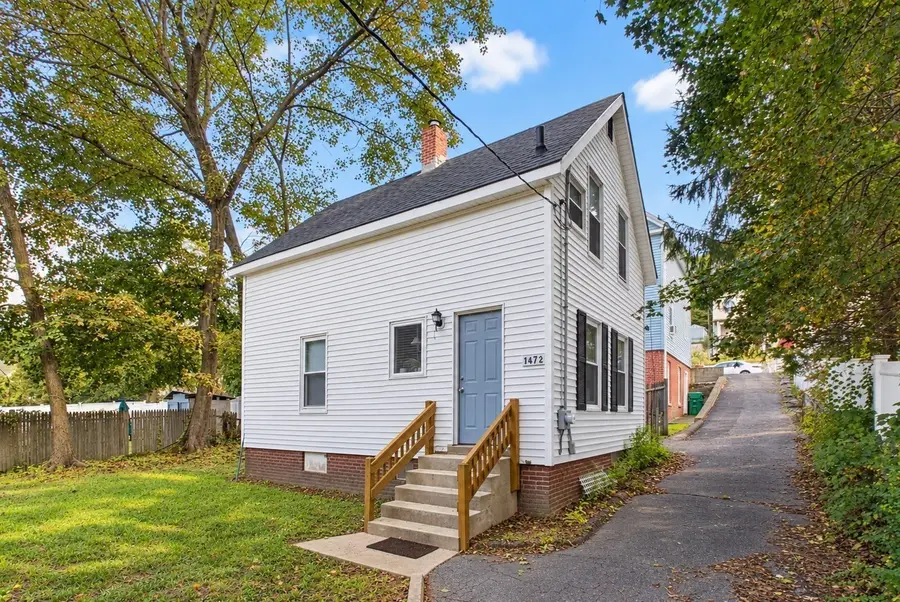 147- 1/2 Oak St, Clinton, MA 01510 - #2