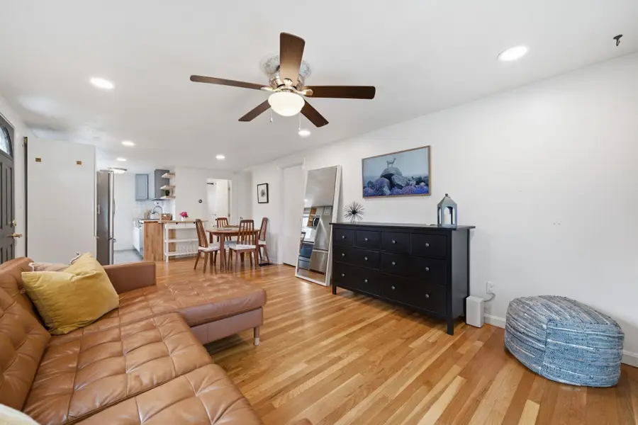 29 Dunn Ave, Wrentham, MA 02093 - #3