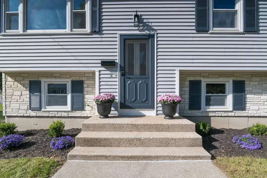 23 Sunset Dr, Turners Falls, MA 01376 - #3