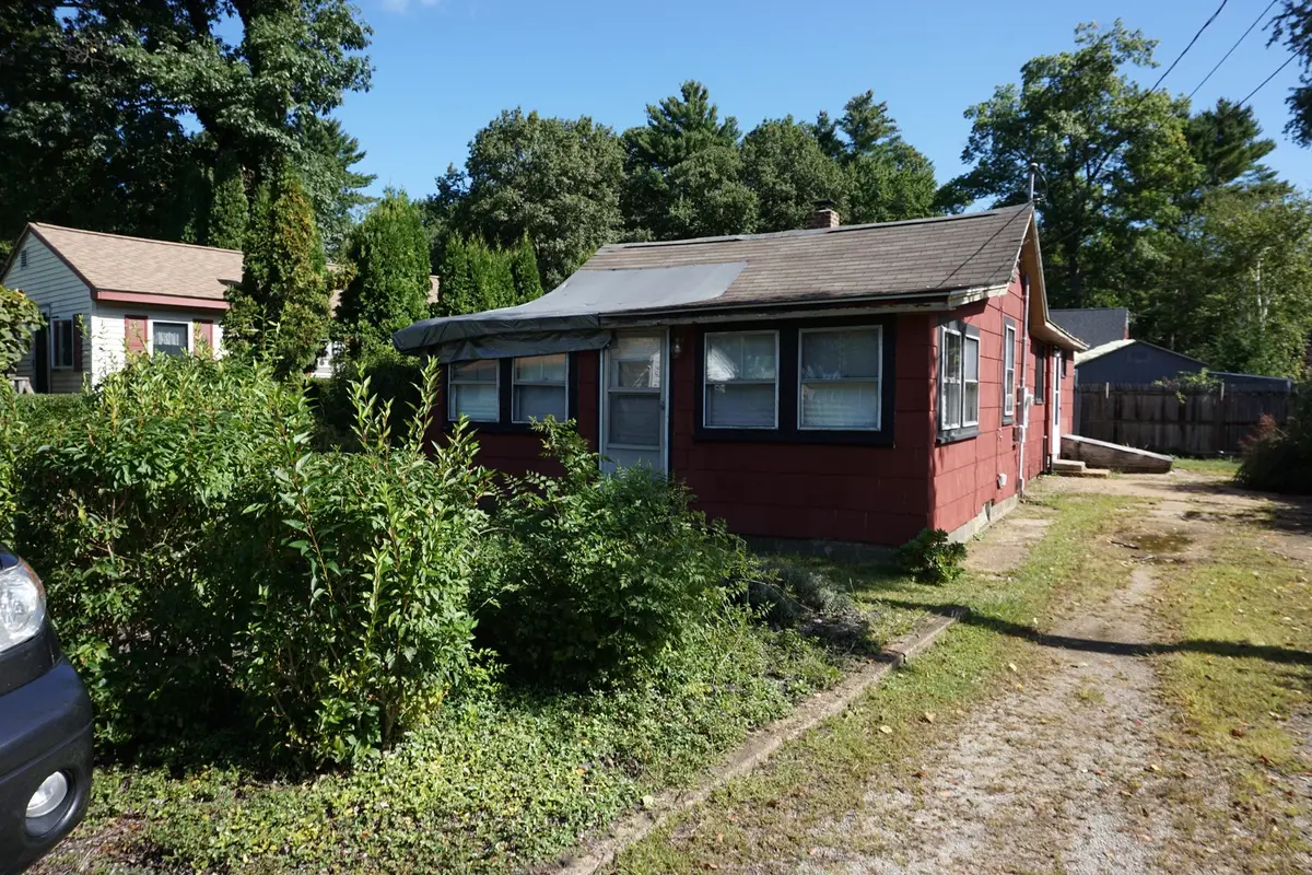 59 Lake View Ave, West Brookfield, MA 01585 - #1