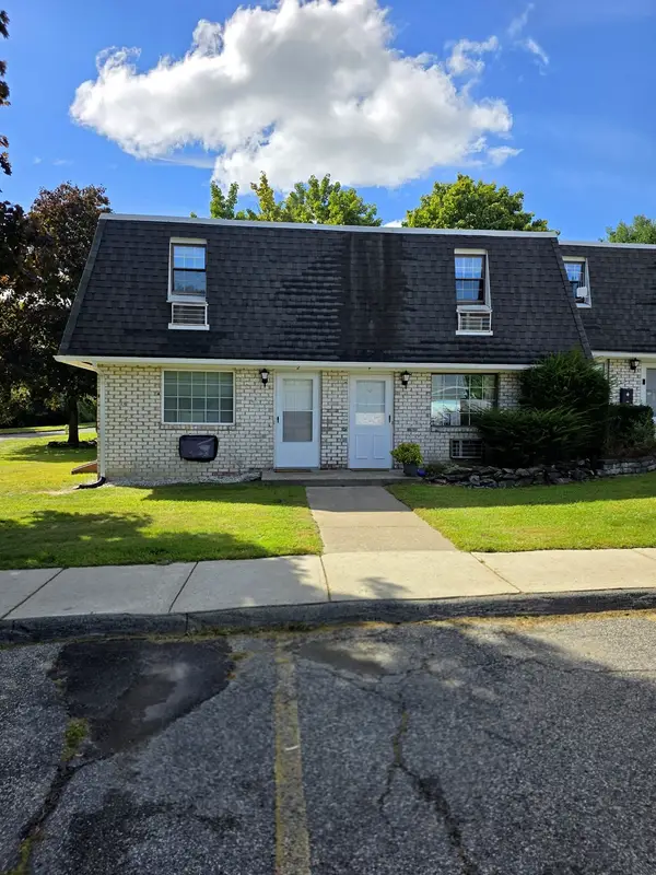 2 Princeton Ter #2, Greenfield, MA 01301