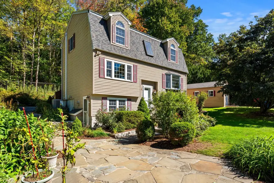 236 Sherburne Ave, Tyngsborough, MA 01879 - #2