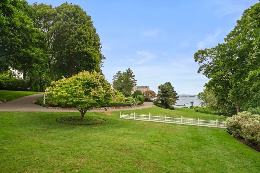 1 Anchorage Ln, Marblehead, MA 01945 - #3