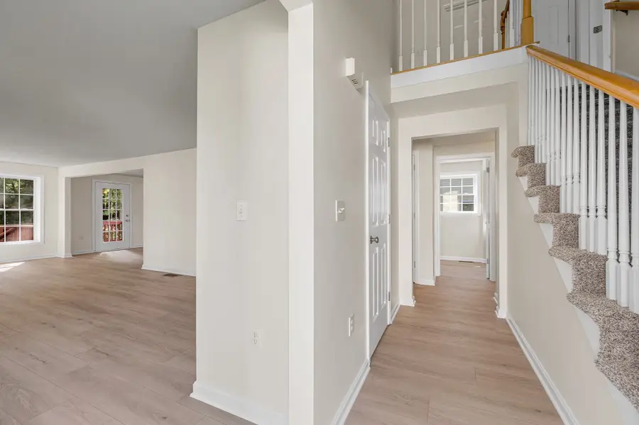 118 Barbara Ln #118, Hudson, NH 03051 - #2