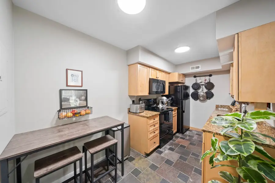 233 Lake Street #F, Weymouth, MA 02189 - #3