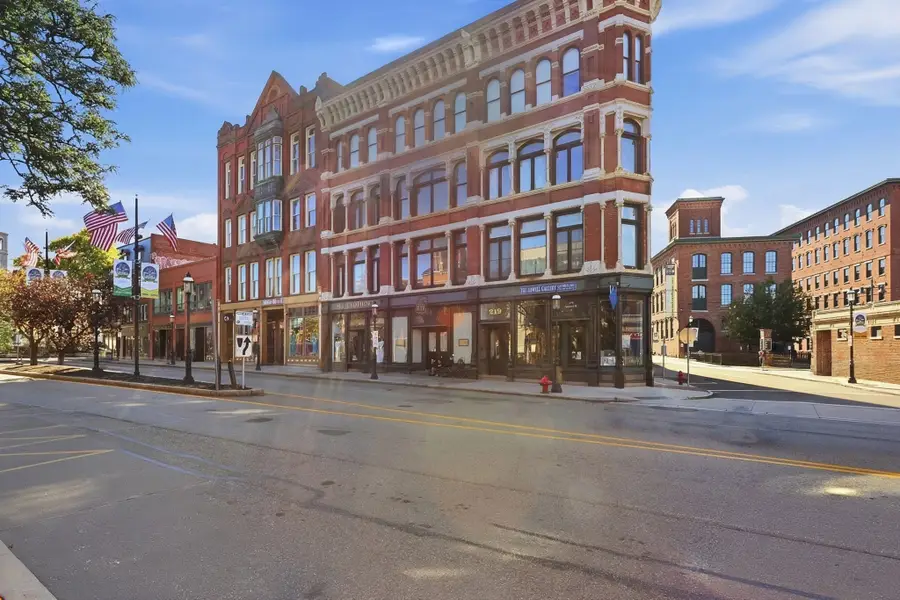 219 Central Street #2B, Lowell, MA 01852 - #2