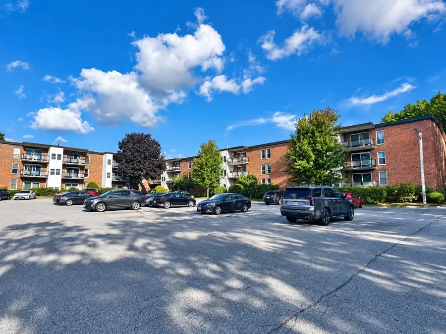 57 Broadlawn Park #3A, Chestnut Hill, MA 02467 - #3