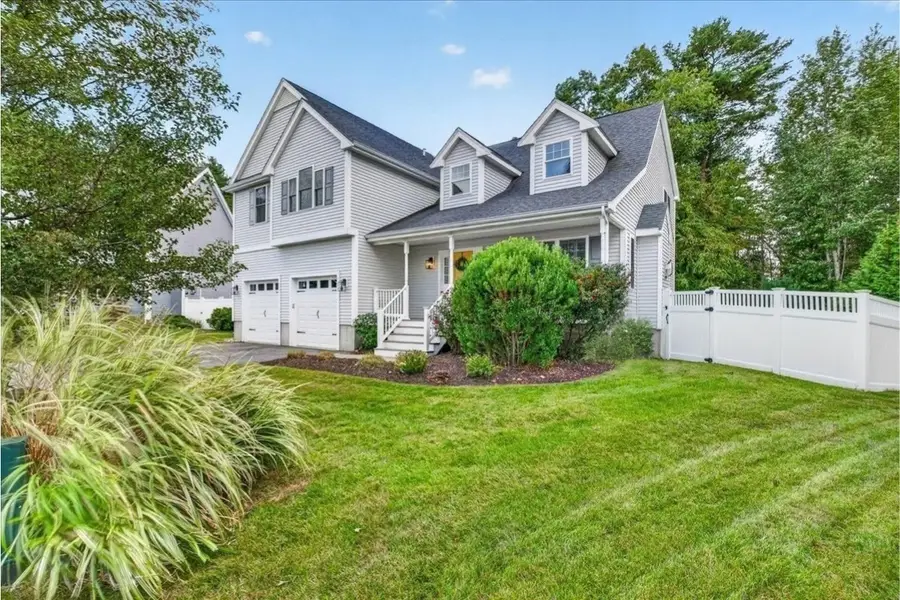 45 Saw Mill Ln, Rockland, MA 02370 - #2