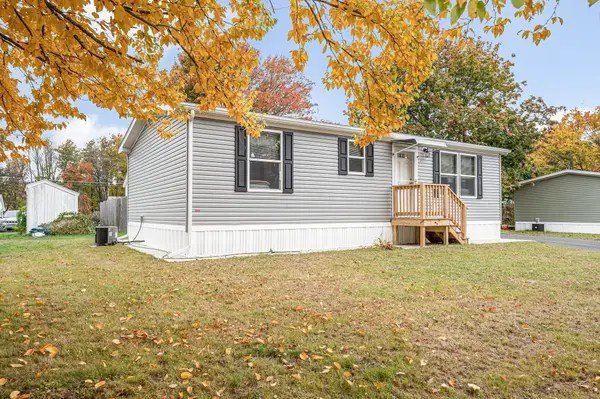 41 B St, Seabrook, NH 03874