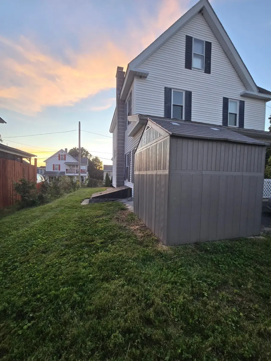 21 Smith Ave, Ware, MA 01082 - #3