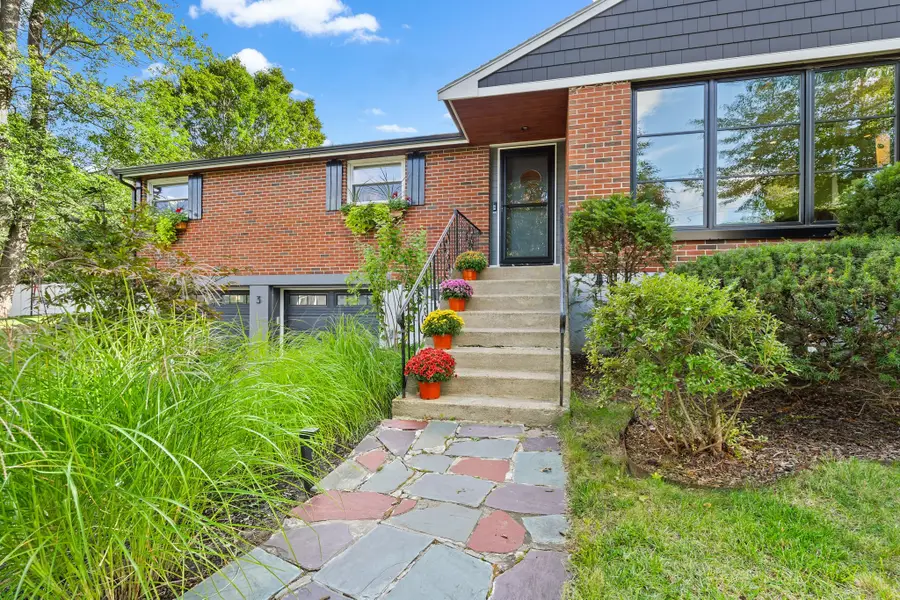 3 Pheasant Lane, Woburn, MA 01801 - #2