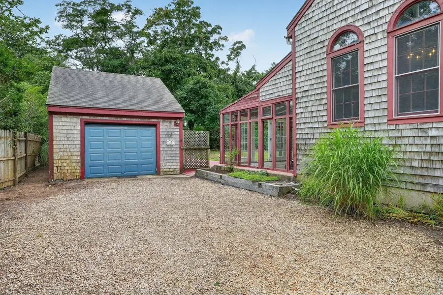 32 Norton Orchard Rd, Edgartown, MA 02539 - #3