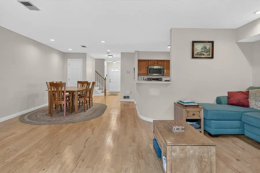 18 Indian Hill Lane #18, Salem, MA 01970 - #2