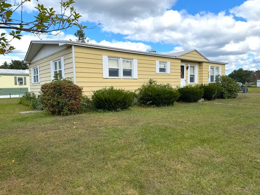 2 Jeffrey Lane, Westfield, MA 01085 - #3