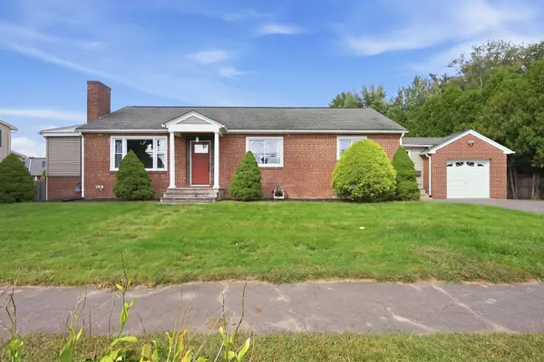 105 Edward St, Agawam, MA 01001