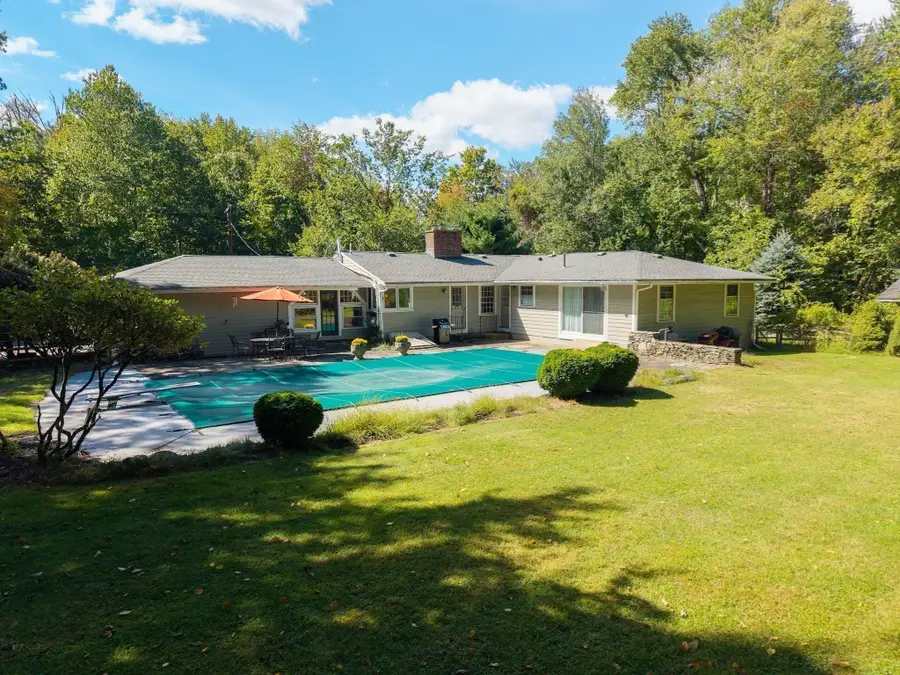 102 Hunting Lane, Sherborn, MA 01770 - #3