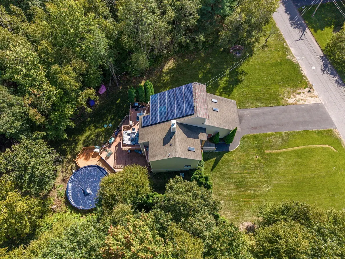 72 Mountain View Dr, Belchertown, MA 01007 - #1