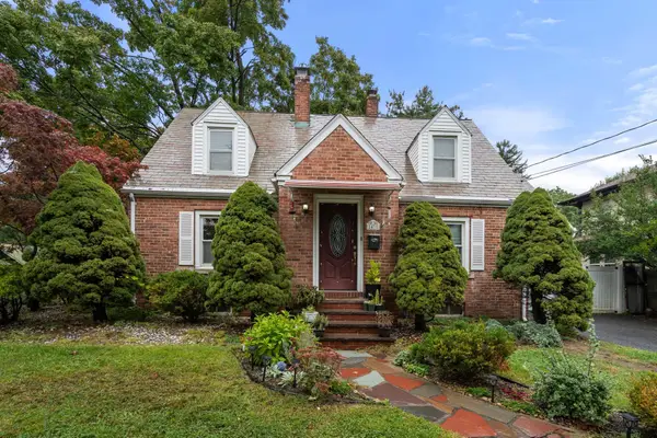 43 Winsor St, Ludlow, MA 01056