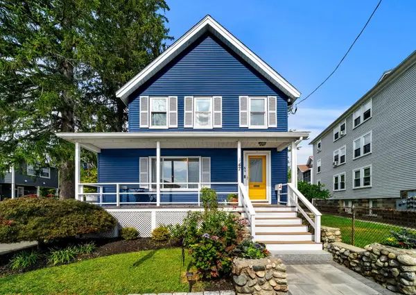 47 Sanford St, Melrose, MA 02176