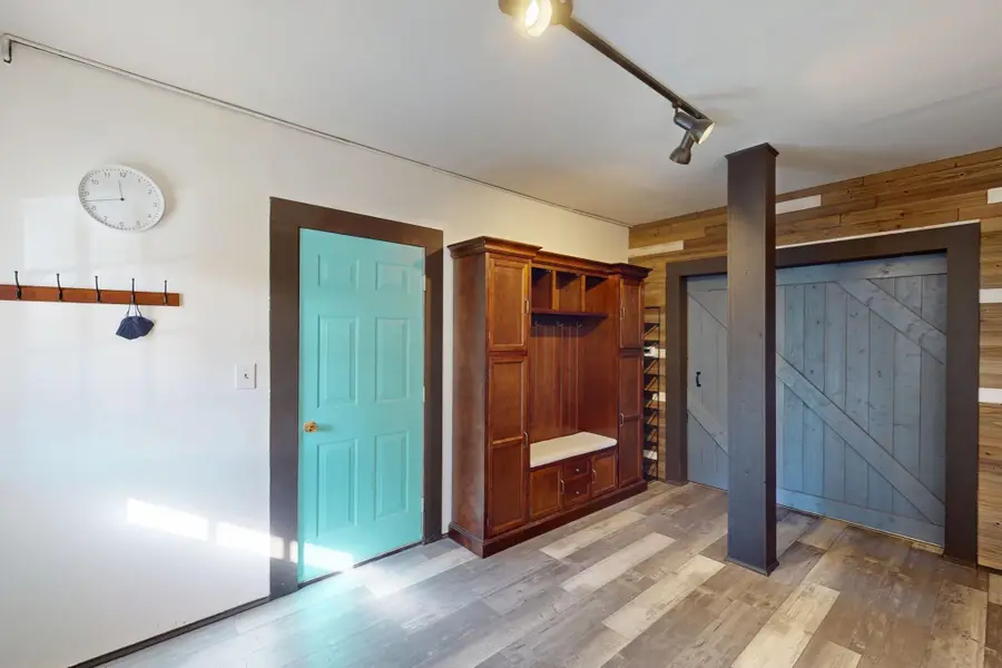 86 E Buckland Rd, Shelburne, MA 01370 - #3