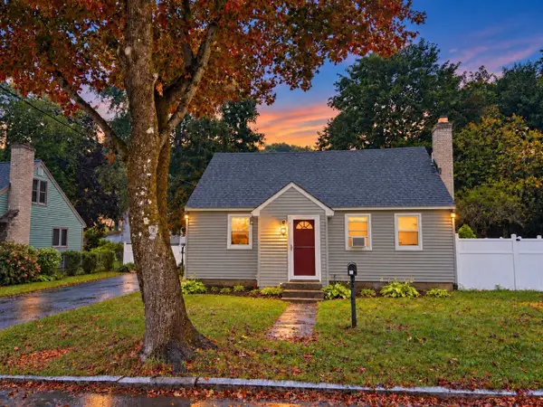 30 Amesbury St, Worcester, MA 01605