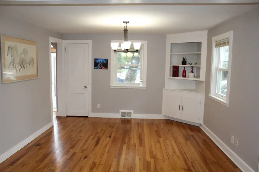 30 Amesbury St, Worcester, MA 01605 - #2