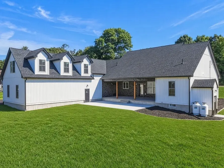 2238 Baptist Hill Rd, Palmer, MA 01069 - #2