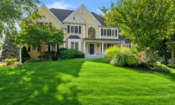 11 Tappan Wy, Lynnfield, MA 01940